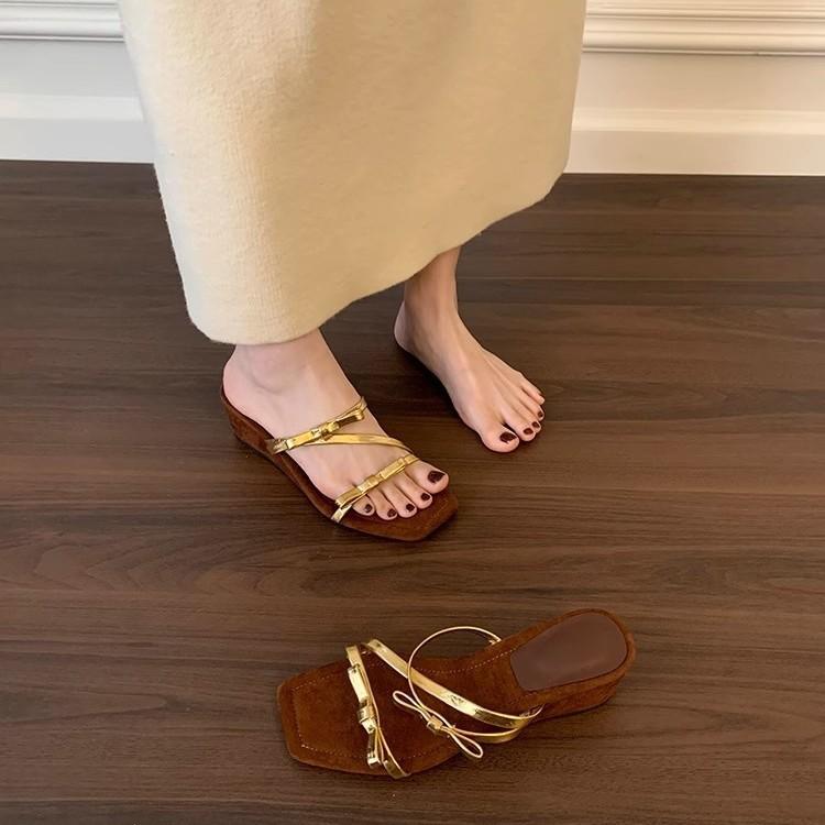 Retro evening wind slope heel slippers women's summer wear silver high heel cool slippers with skirt beach sandals Roman women's shoes