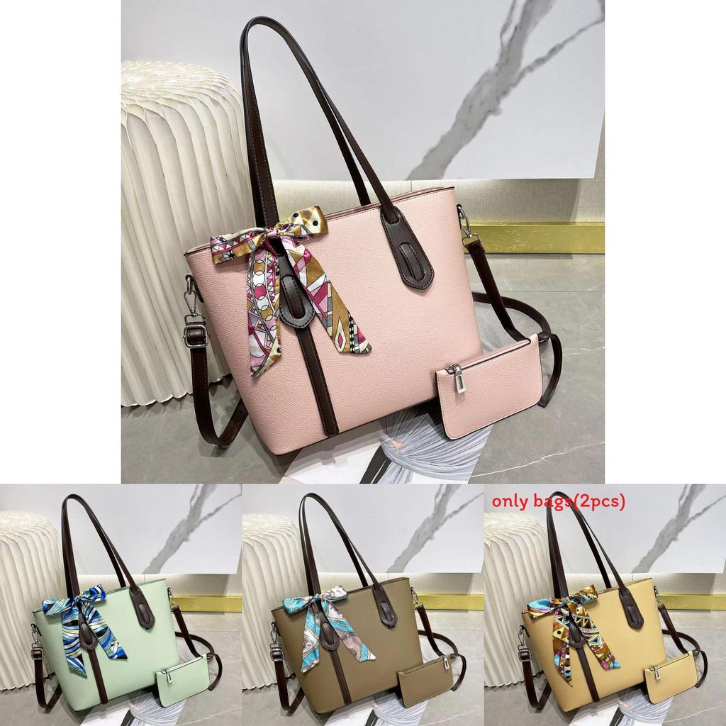 Fashionable Oversized Tote Handbag With Inner Compartments For Leisure And Shopping