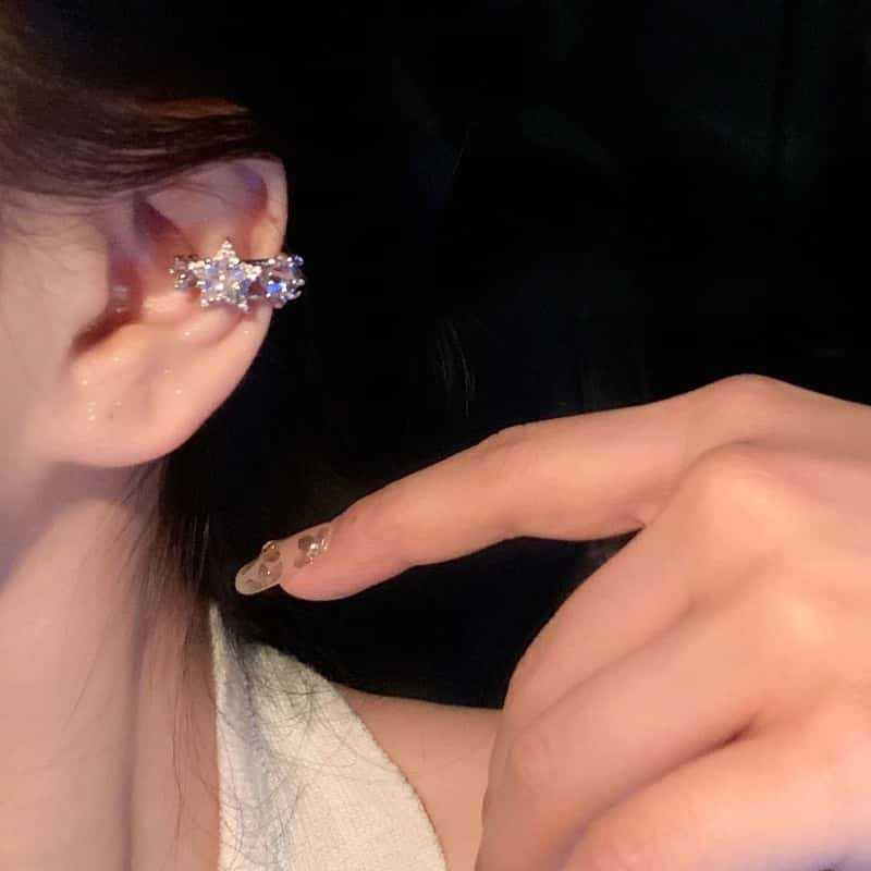 High-End Rhinestone Star Ear Clips for Women – Versatile, Elegant, No Piercings Needed