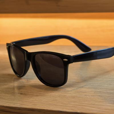 Classic Square Sunglasses Men Women Retro Black Sun Glasses Male Fashion Summer Driving Vacation Shades Uv400