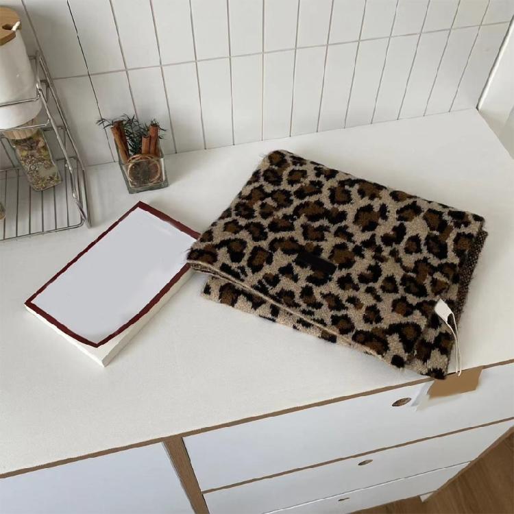 Multipurpose Neckerchief Trendy Comfortable Scarve Stylish Patterned Scarf Winter Fashion Accessory