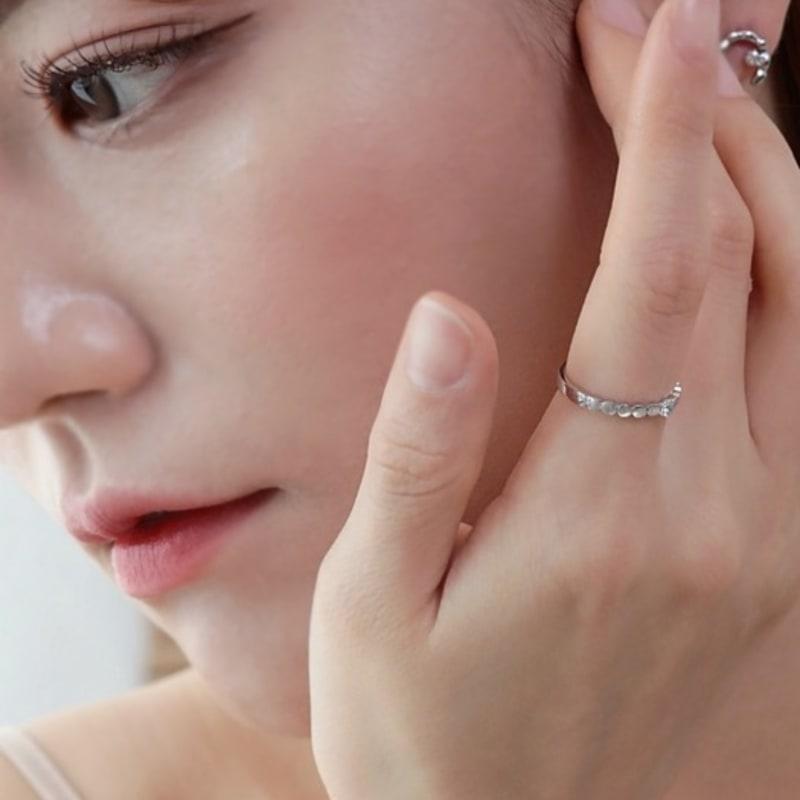 BELLOOGGI September (Sapphire) Birthstone Honeycomb Birthstone Ring