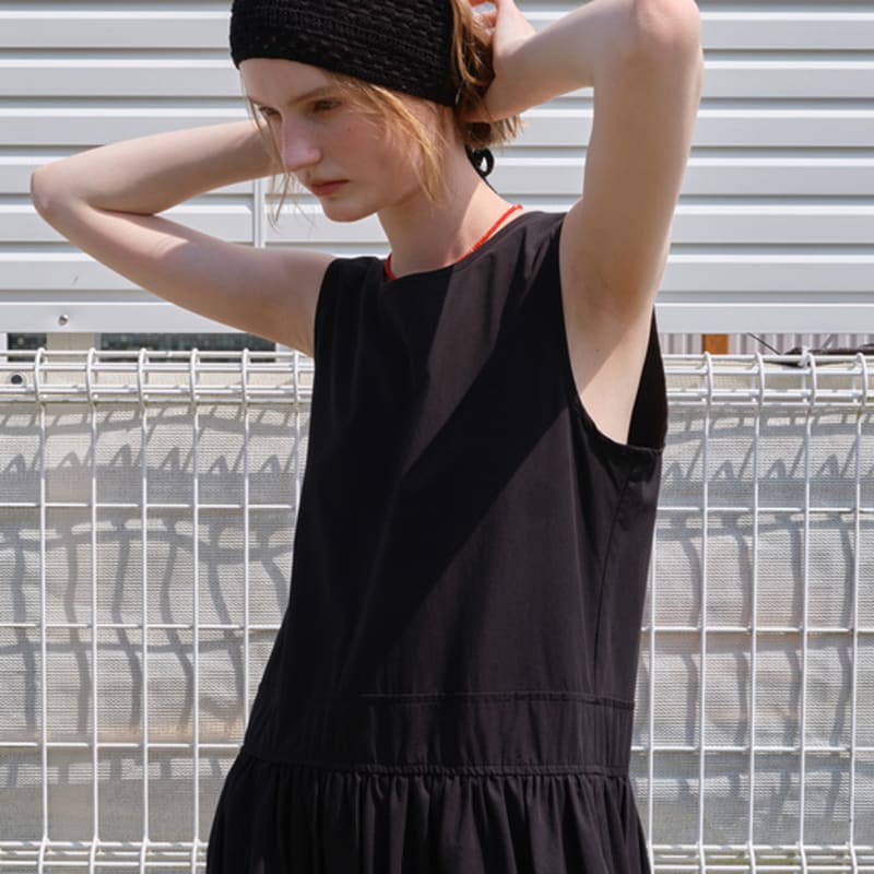 The Raust Handmade Scarf BLACK