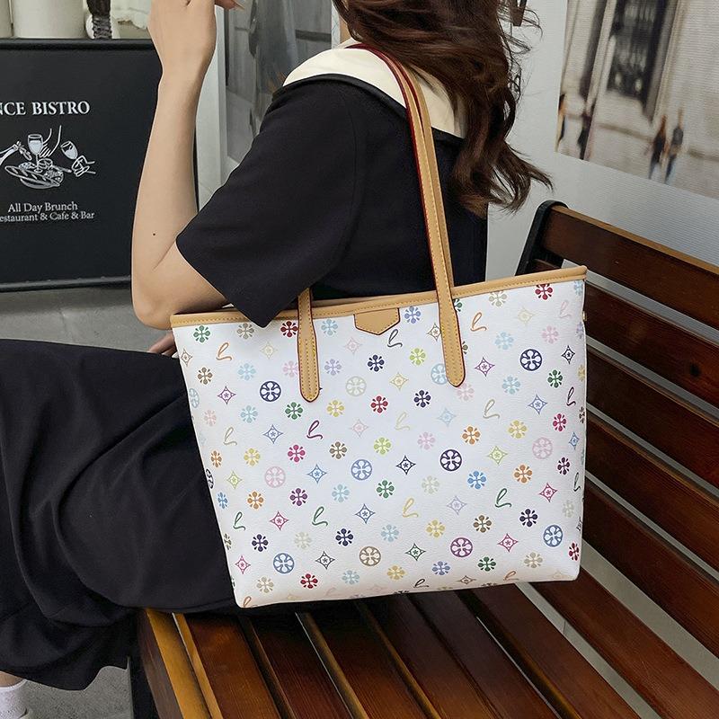 Bag New light luxury printed tote bag retro shoulder bag large capacity daily commuter handbag