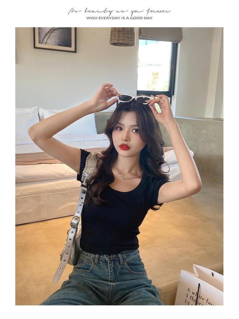 Damen Slim Fit Elastische Baumwolle Rundhals T-Shirt - Unifarben, Kurzärmelig, Figurumspielend, Perfekt für den Sommer