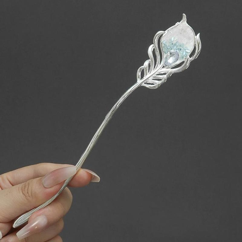 New Chinese Style Blue Crystal Butterfly Feather Hair Sticks for Women Handmade Hairpins Jewelry Accessories Hair Ornaments