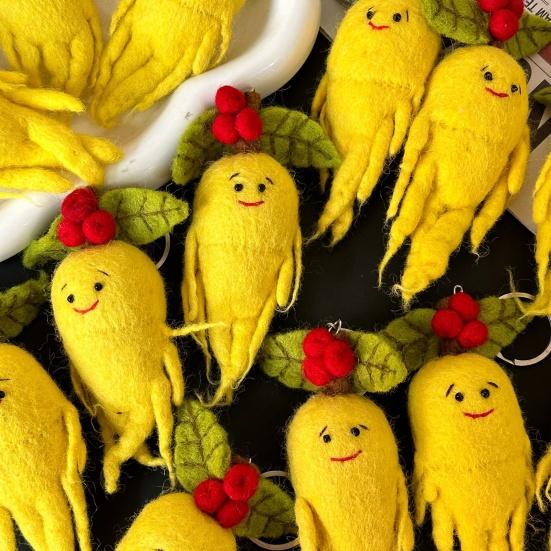 Felt Ginseng Keychain Handmade Wool Felt Ginseng Fruit Bag Charm with Leaves Soft