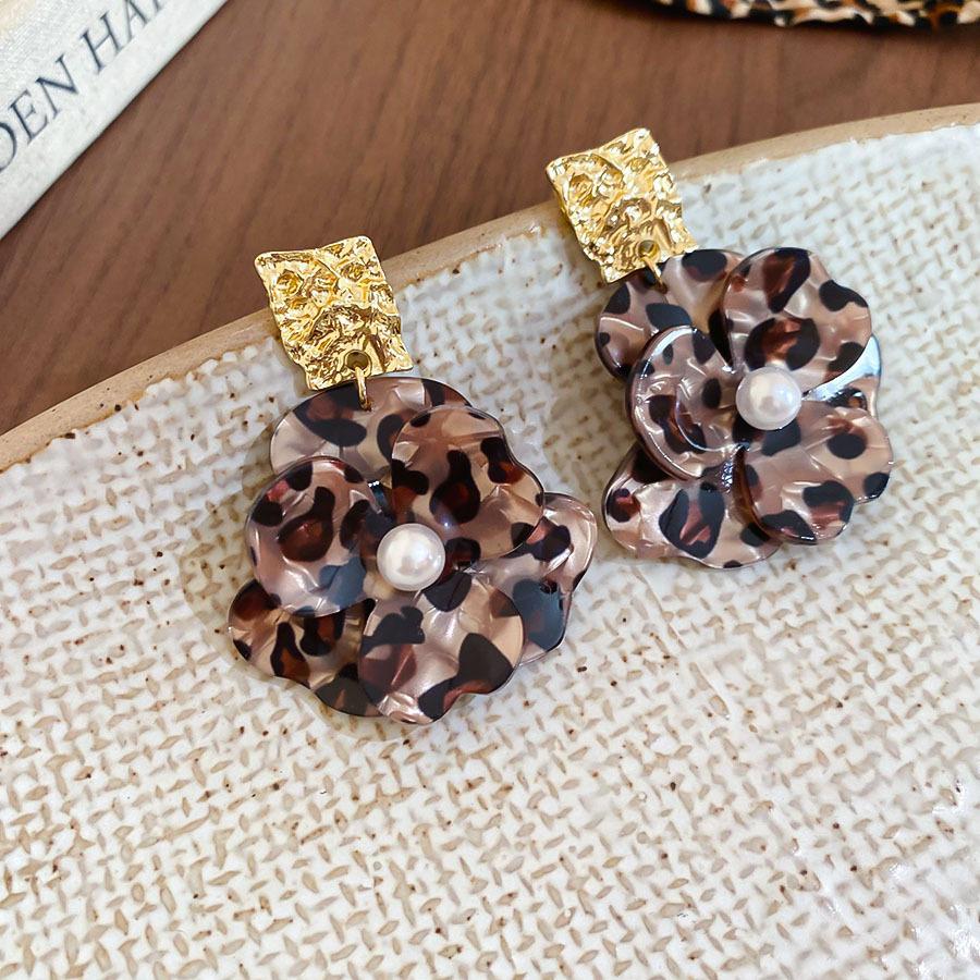 French Retro Silver Needle Round Flat Round Resin Fringed Earrings Light Luxury High-end Earrings Versatile Earrings