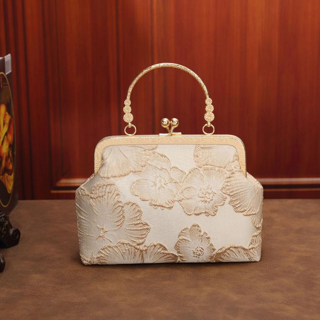 New Chinese Style Cheongsam Bag with Elegant Temperament, Banquet Clip Bag, Solemn Hand-held Mouth, Gold Bag, Pearl Bag, Crossbody
