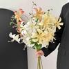 4-köpfige 3D-gedruckte Lilien Künstliche Blumen für Heimdekoration und Hochzeitsfotografie-Requisiten