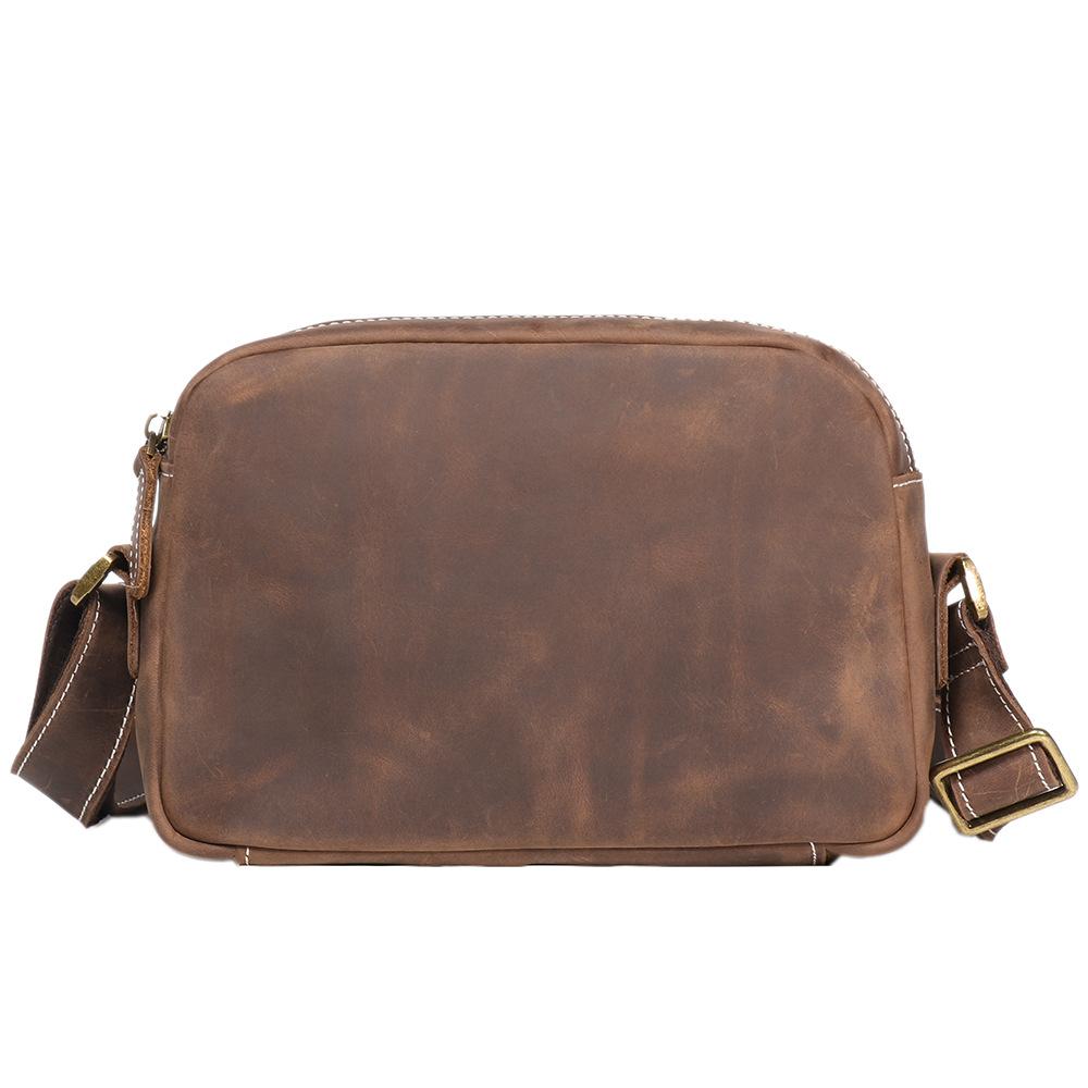 Stylish And Simple Men S Shoulder Bag Women S Crazy Horse Leather Oblique Span Bag Large Capacity Ipad Bag Genuine Leather Men S Bag темно-коричневого