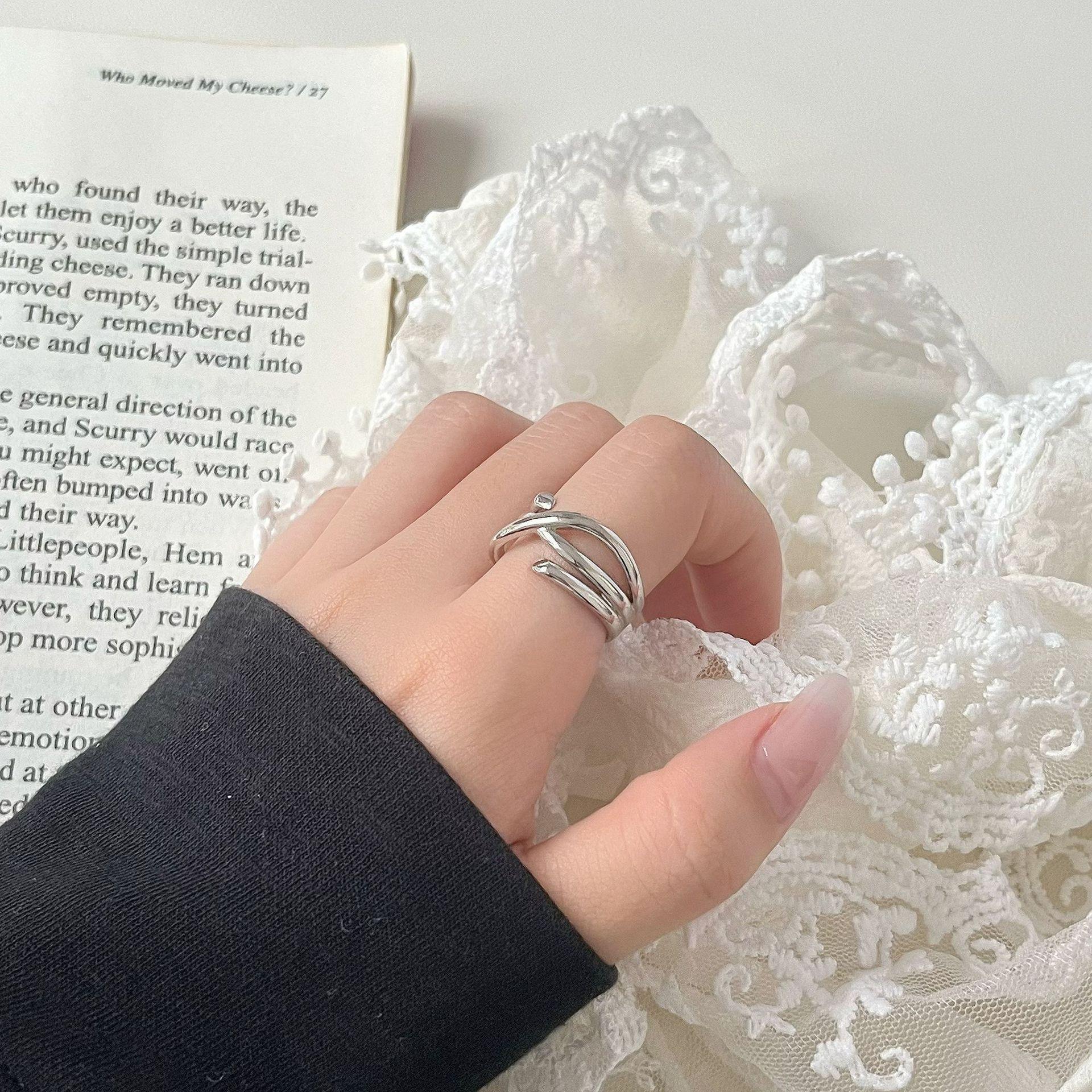 Minimalist Matte Geometric Twisted Ring - High-End Fashion Accessory Adjustable Opening