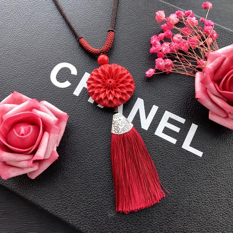 Neoclassical Chinese red cinnabar fringed necklace retro fashion long versatile sweater chain four seasons ethnic style accessories