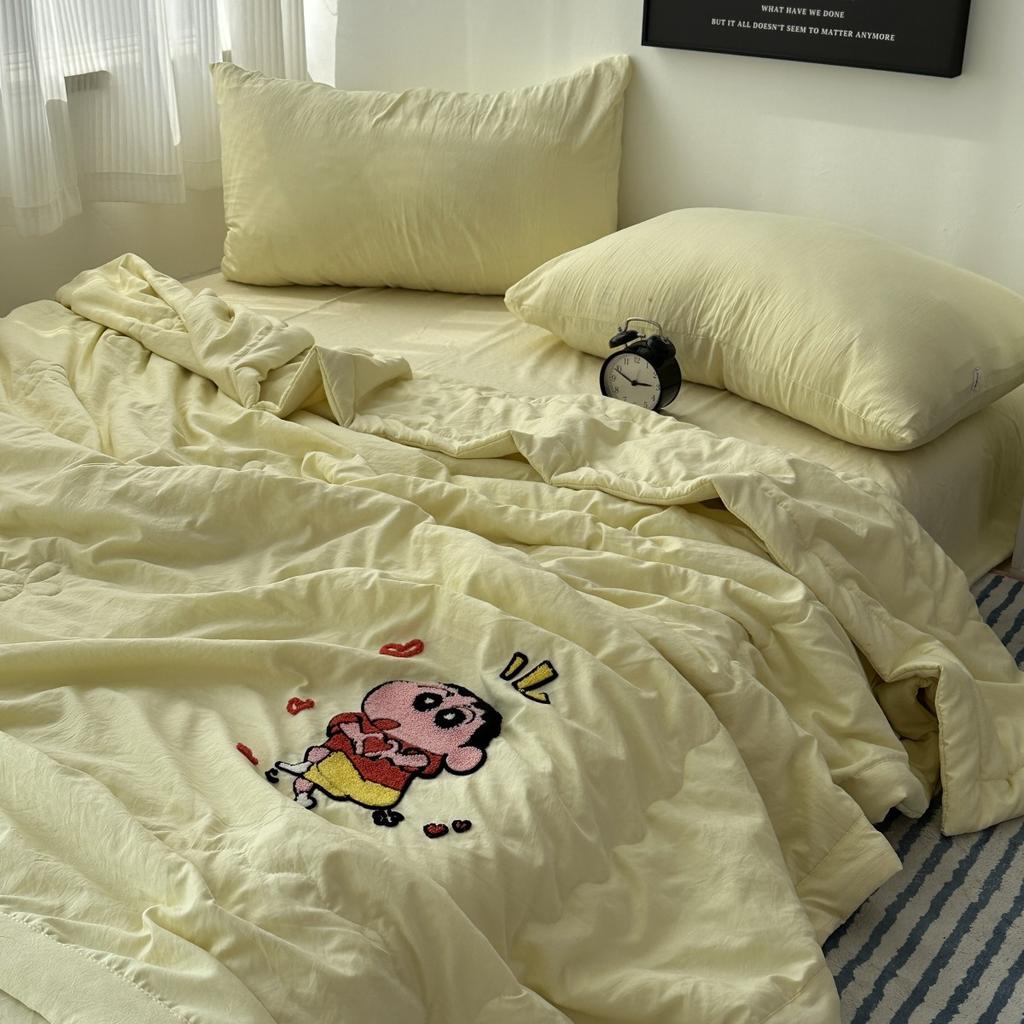 Summer Girl Cute Kt Cat Towel Embroidered Light Summer Cool Quilt, Thin Machine Washable Air Conditioner Quilt Summer Quilt Core