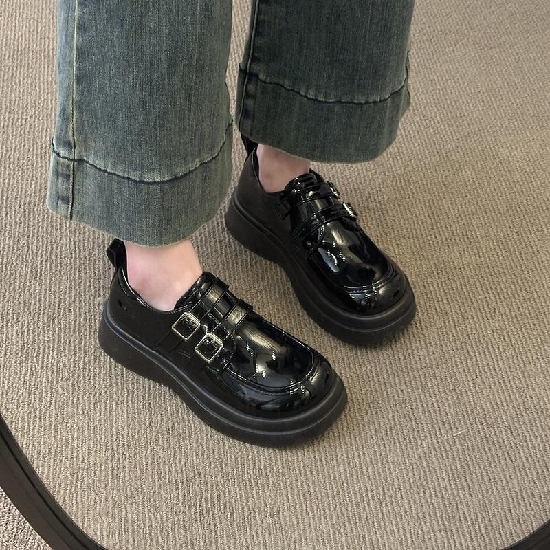 Platform loafers women's 2025 spring and autumn new heightening retro versatile British style small leather shoes black high-heeled single shoes