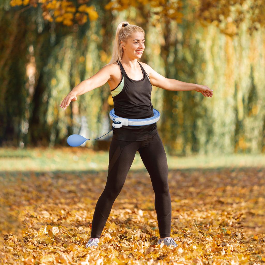 Smarter gewichteter Hula-Hoop, Massage-Hula-Ring mit 16 abnehmbaren Knoten, 360 Grad automatisch rotierender Ball, Digitaler Zähler Hellblau