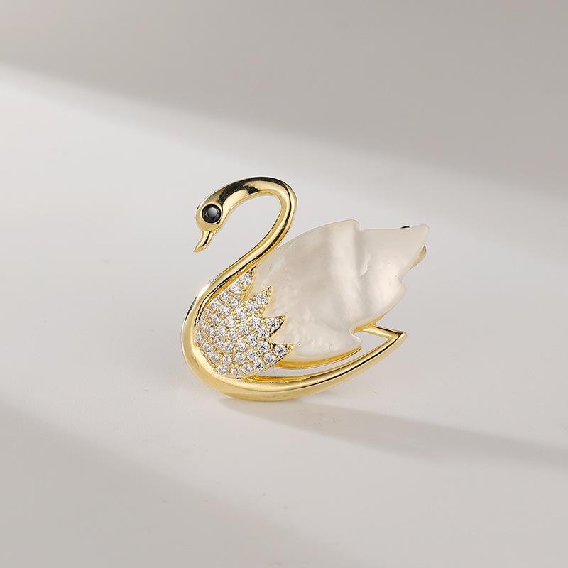 Bo Xin Yun Elegant Swan Zircon Brooch for Women - High-Grade Wedding and Coat Accessory