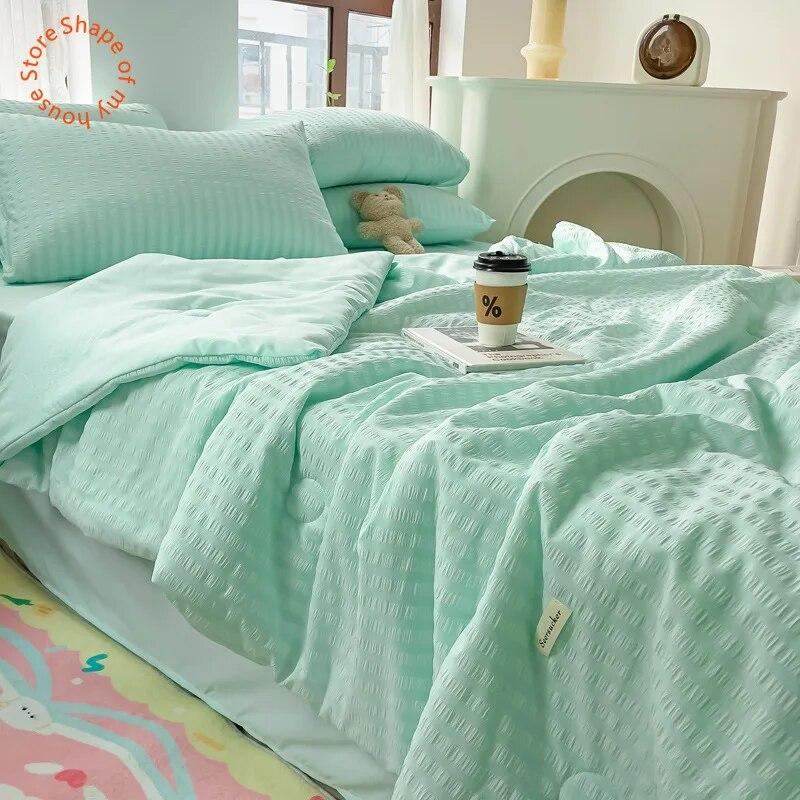 Seersucker Summer Cool Quilt Solid Color Comfortable Naked Sleep Thin Blanket Ice Silk Bedding Queen Quilt Size Blanket Summer