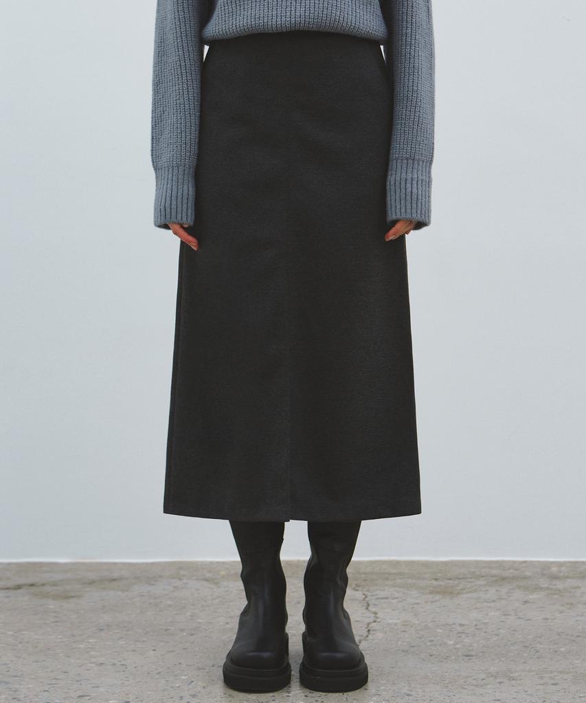 Nigaennikol Slit H Long Skirt_Charcoal