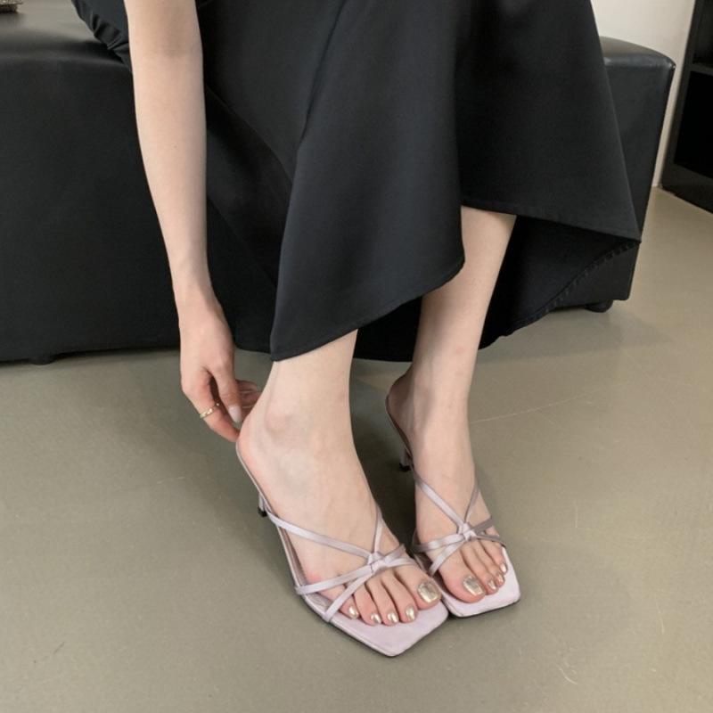 Korean version of temperament beautiful high heels women 2025 new design sense niche leopard print open toe cool slippers women