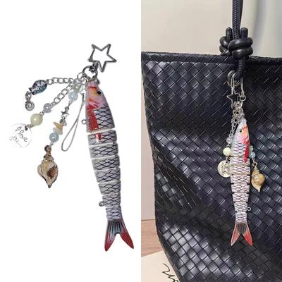 Porte-clés Leurre de Pêche Réaliste Alliage de Résine Durable Crochet Mousqueton Pour les Passionnés d'Extérieur et Idées Cadeaux