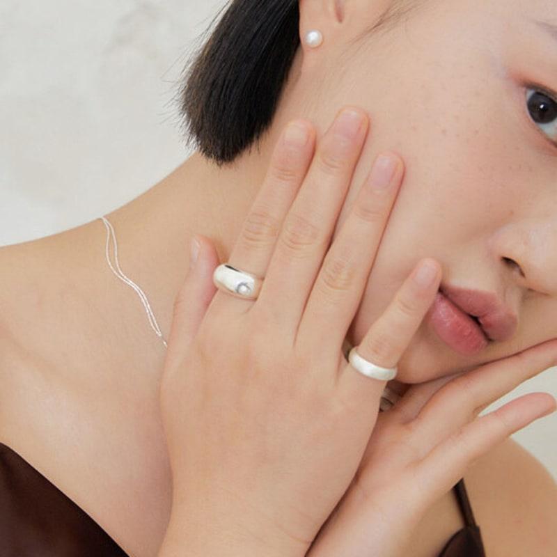 

fillow mini pearl bold ring gloss