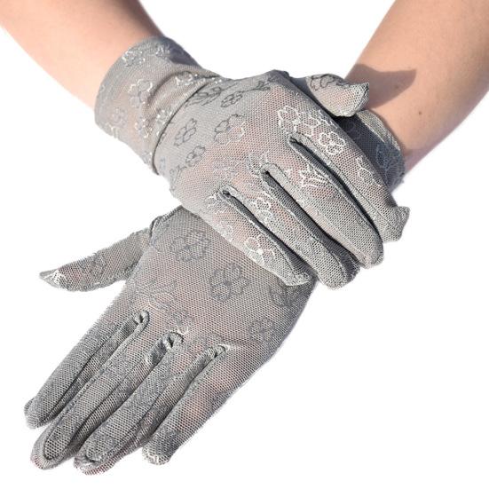 Fashionable and Breathable Mesh Short Gloves for Elegant Ladies