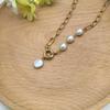 1 Piece of Fashionable Retro Women's Accessory Faux Pearl Pendant Spliced Necklace Light Luxury Niche Design Collarbone Chain