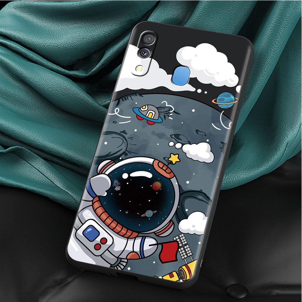 Astronaut Universe Case For Samsung Galaxy A50 A02s M31 A70 A30 A10 A20e A40 A10s M30s M51 M52 M22 M32 Black Phone Cover