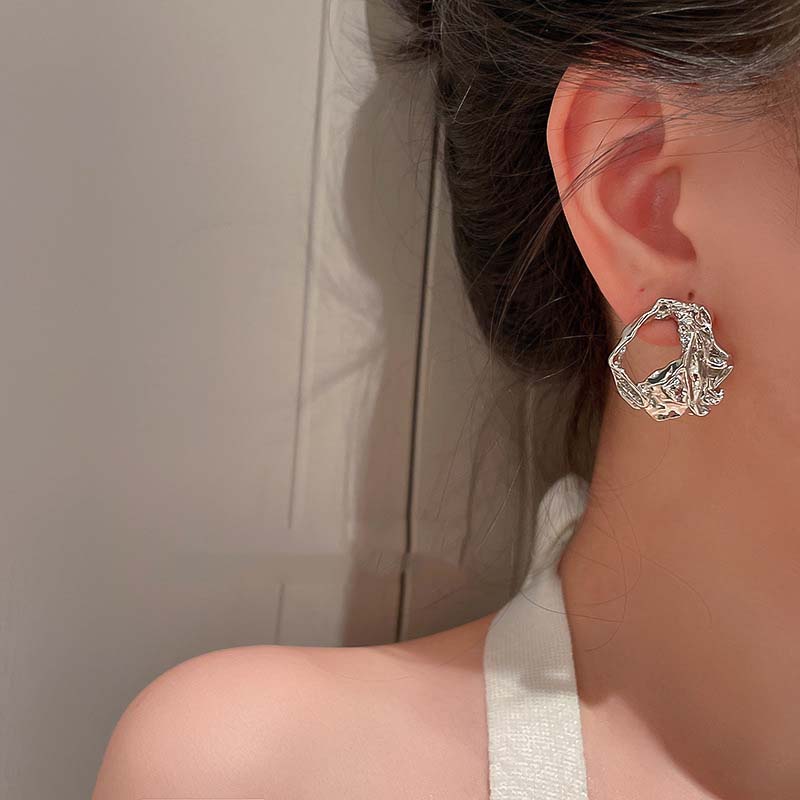 Vintage Metal Irregular Twisted Stud Earring for Women Trend Gold Color Geometric Piercing Earring Zircon Accessories 2024 New