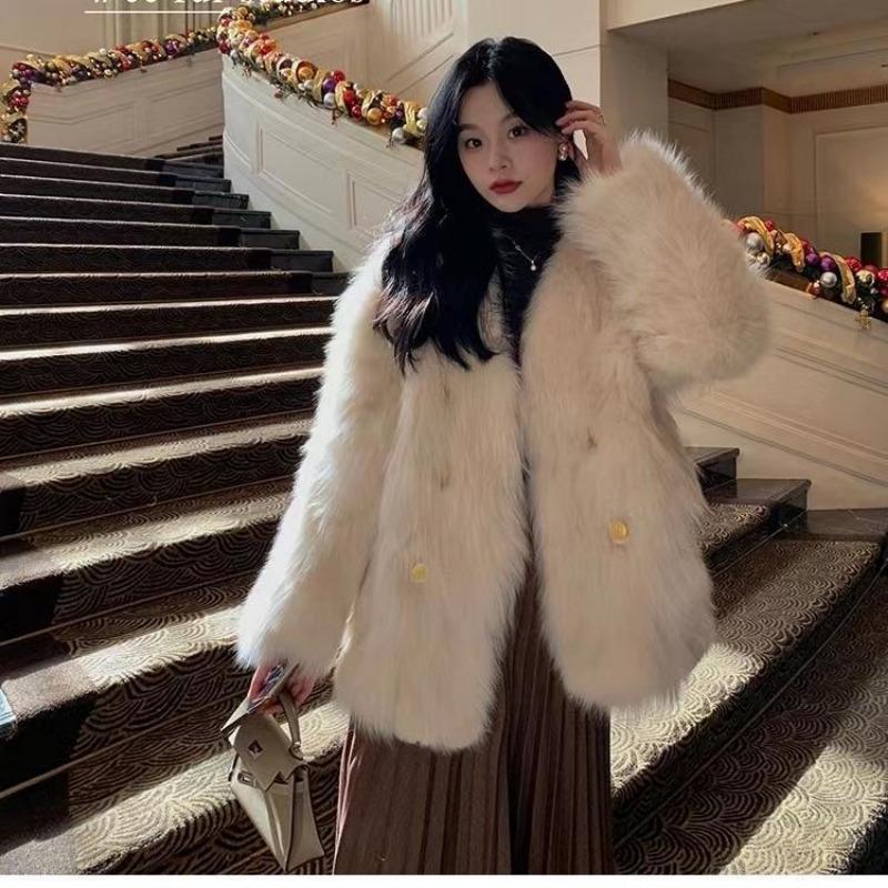 

Imitation fur jacket women s medium and long winter fashion large size loose and thickened imitation fox fur coat fashion S абрикосовый
