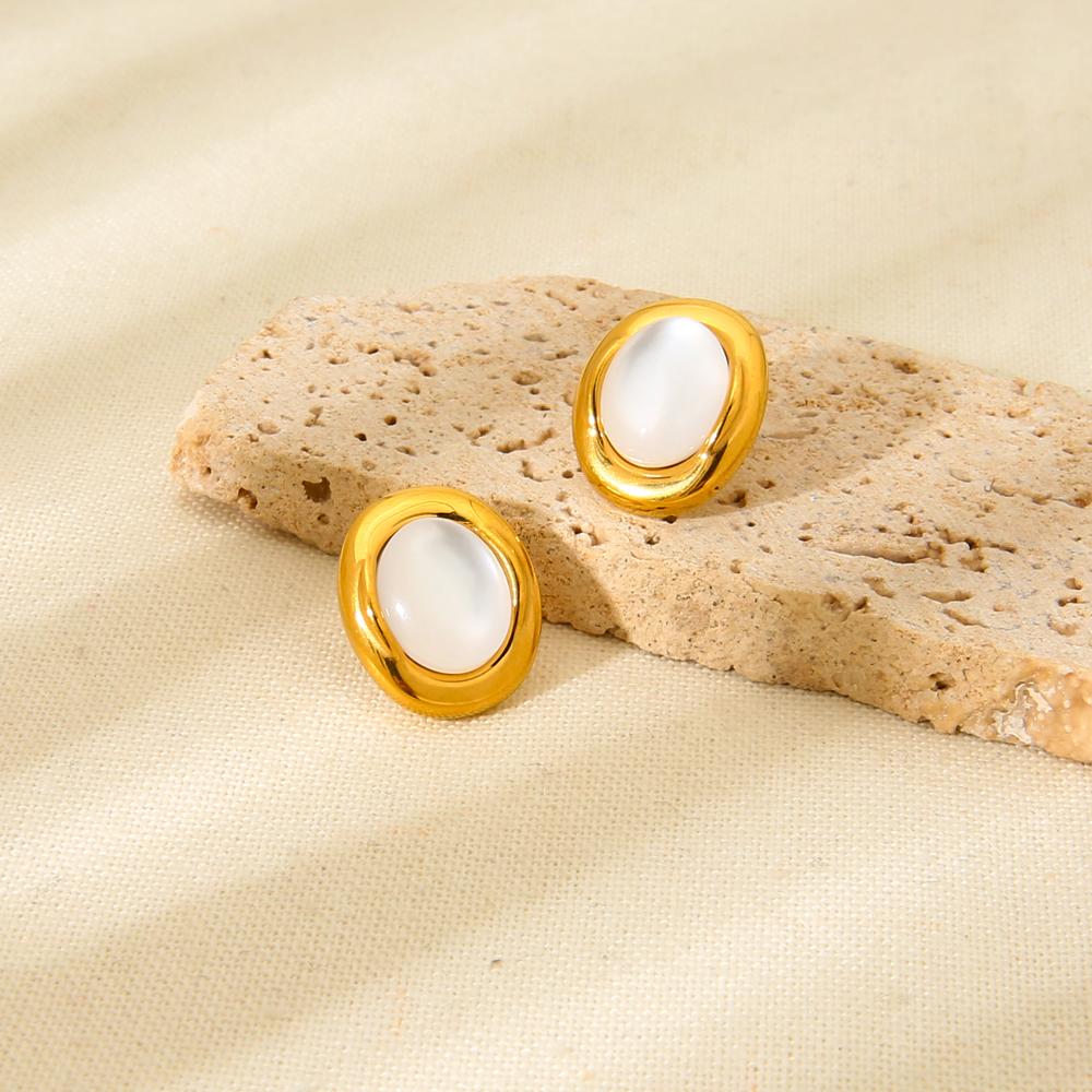 Cercei Geometrici Tip Stud din Rășină și Oțel Inoxidabil la Modă, Ochi de Pisică Alb, Placat cu Aur de 18K, Bijuterii Impermeabile, Cadou pentru Femei