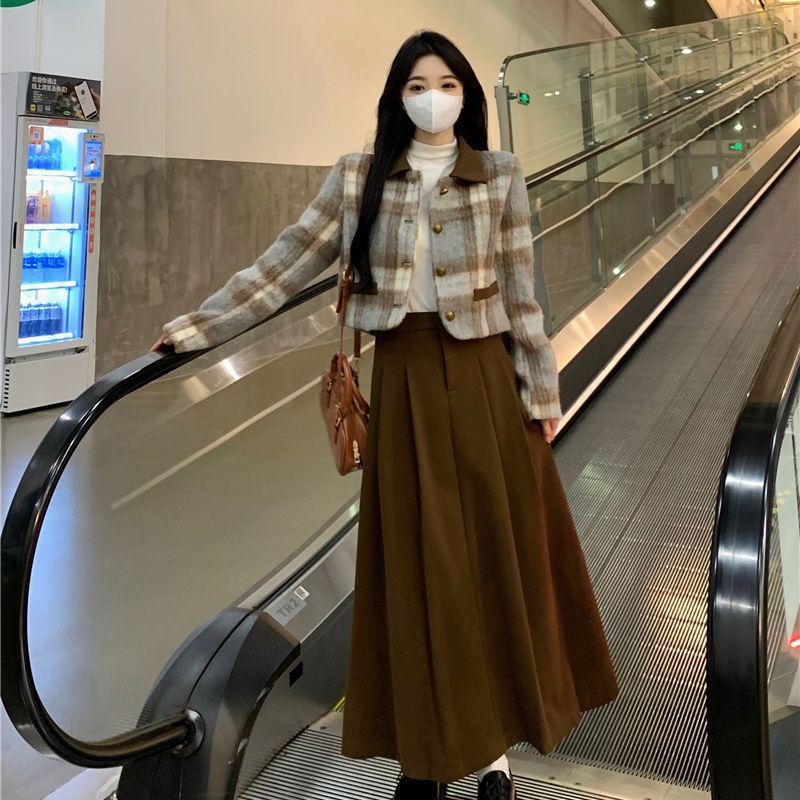 

Women s Plus Velvet Thick Jacket & Pleated Long Skirt Set for Autumn/Winter 2026 Double Extra Large (2XL)