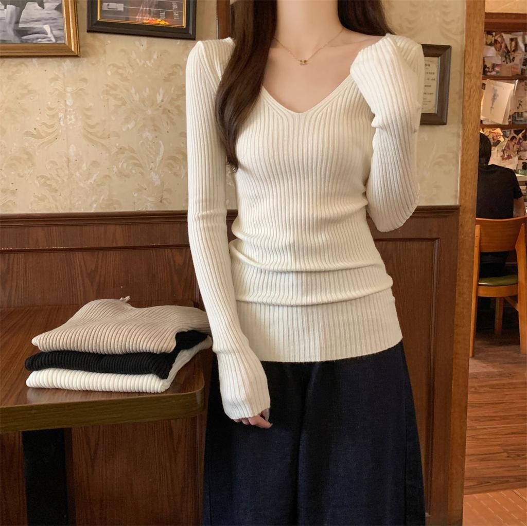 Gentle temperament v-neck texture sense thin long-sleeved knitted sweater women's autumn and winter bottoming sweater soft waxy pure desire top