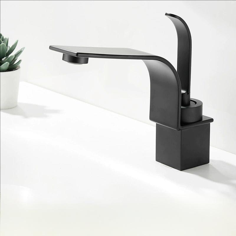 Baterii Lavabo Crom Baterii Moderne Aurii Montate pe Punte Baterii Mixere Baie Negru Baterie Lavabo Baie Baterii Cascadă Gri