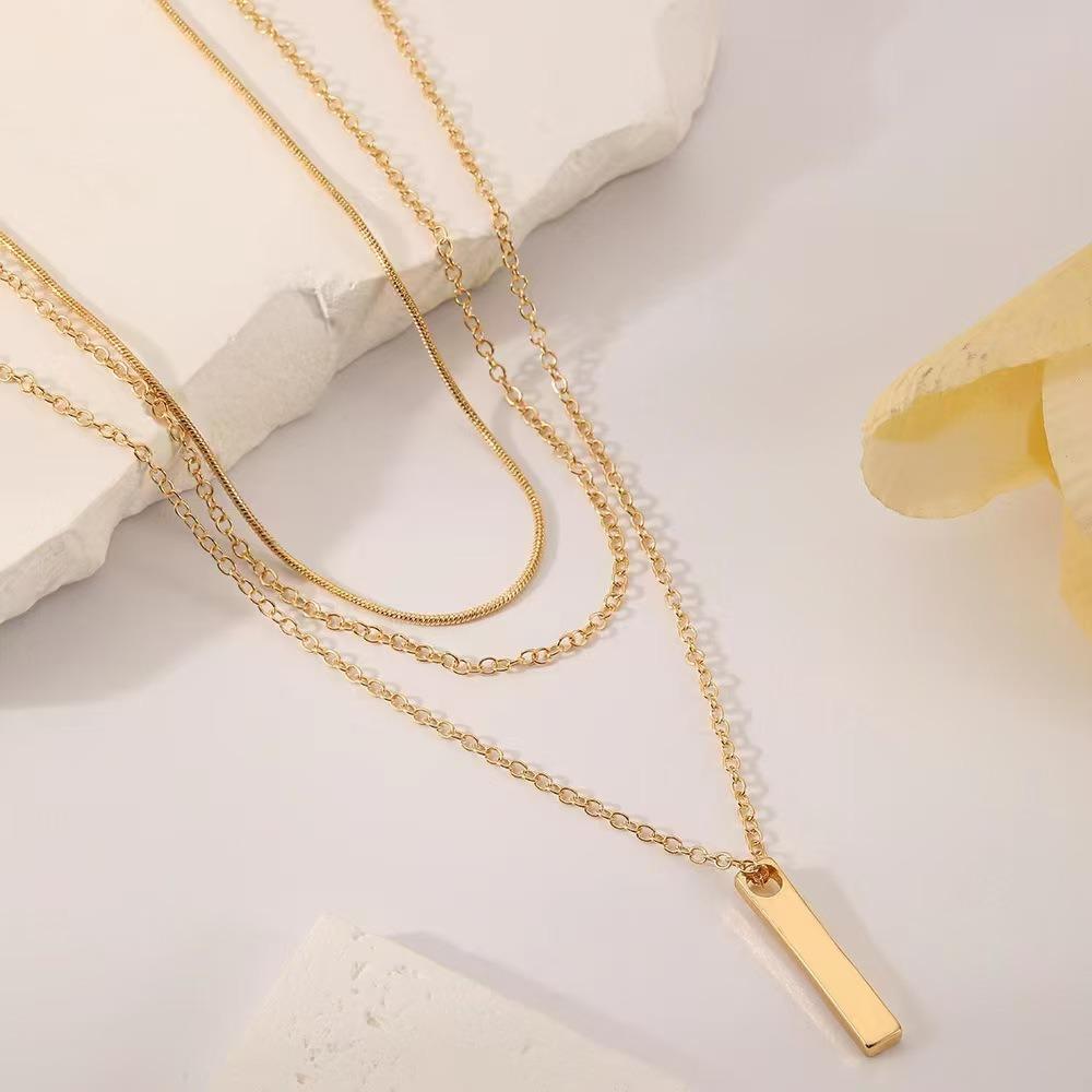 Simple Personality Multiple Layers Fold Wear Geometric Small Vertical Bar Pendant Necklace for Women Jewelry Accessories Gifts