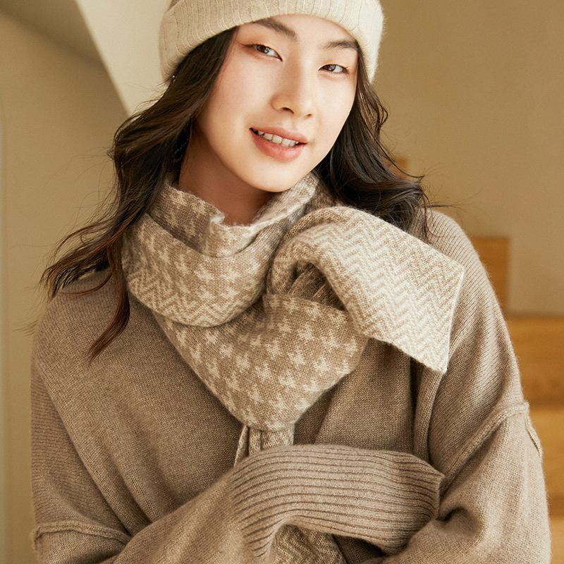 Women s Knitted Pure Cashmere Houndstooth Scarf and Shawl – Thick Jacquard Herringbone Pattern, Long Autumn/Winter Neck Warmer.