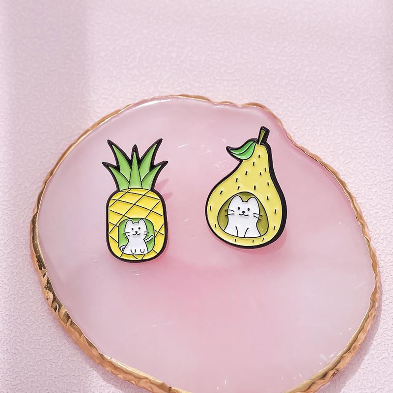 Premium Cartoon Quality Fruit Themed Brooches With Creative Designs For Men Women And