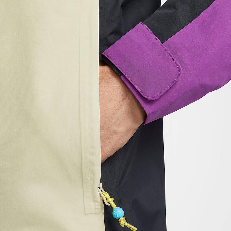 Nike Men's ACG Outdoor Hooded Woven Jacket