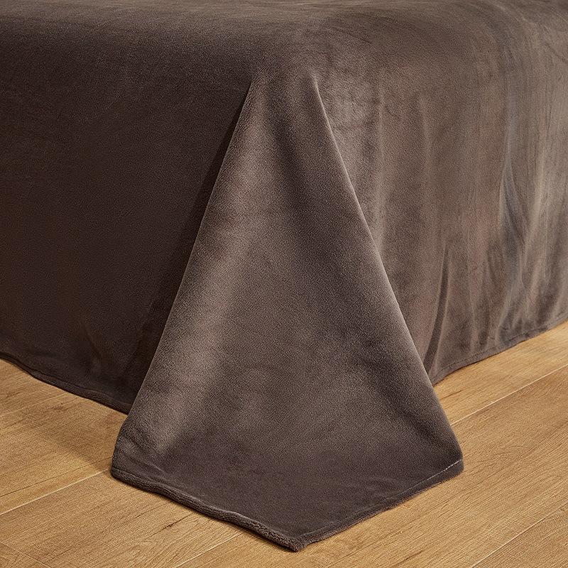 Thickened Milk Fleece Bed Four-Piece Set Coral Flannel Bedding Fluffy Quilt Cover Bed Sheet Human Bed Hat