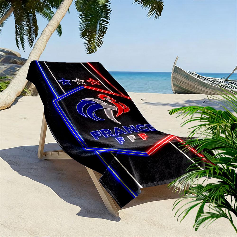 Bold Tricolor Rooster Brilliance Print Beach Towel, Quick Drying, Suitable for Travel, Outdoor Sports, Jogging, the Beach and Swimming, Gift