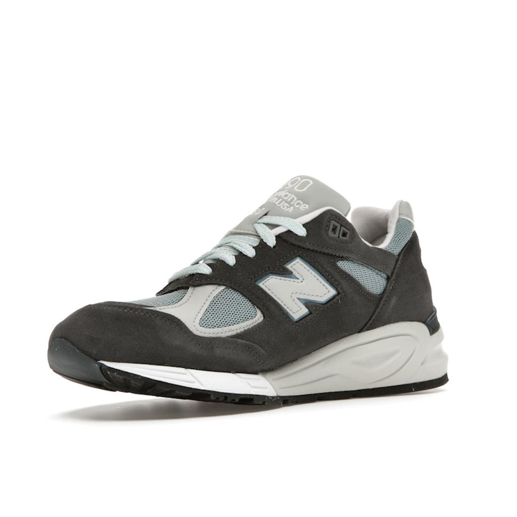Kith X New Balance 990v2 Made In USA Steel Blue Unisex Sneakers Grey M990KT2