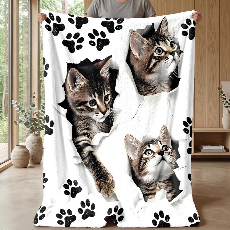 Kittens Among Purple Flowers Theme blanket Lightweight Warm Flannel Blanket Decorative Throw Blanket for Home Decoration