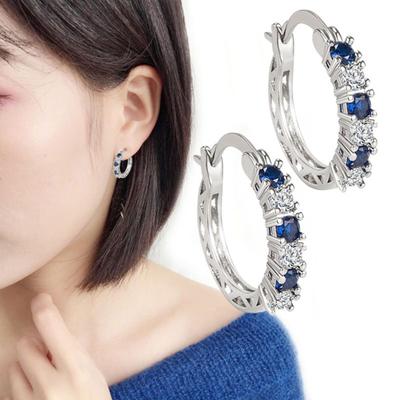 1 Paar Damen Huggie Ohrringe Blau Zirkonia Kleine Creolen Party Abschlussball zum Anclipsen