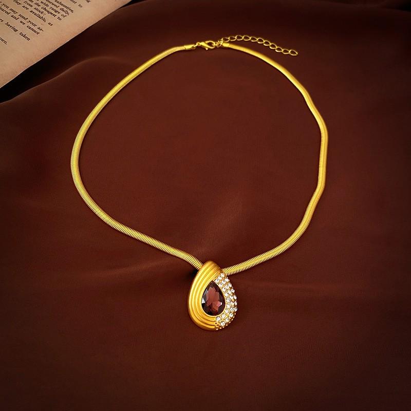 Französisches Gericht Strass-Wassertropfen Schmuckset: Luxuriöses Halsketten- und Ohrring-Set für Damen