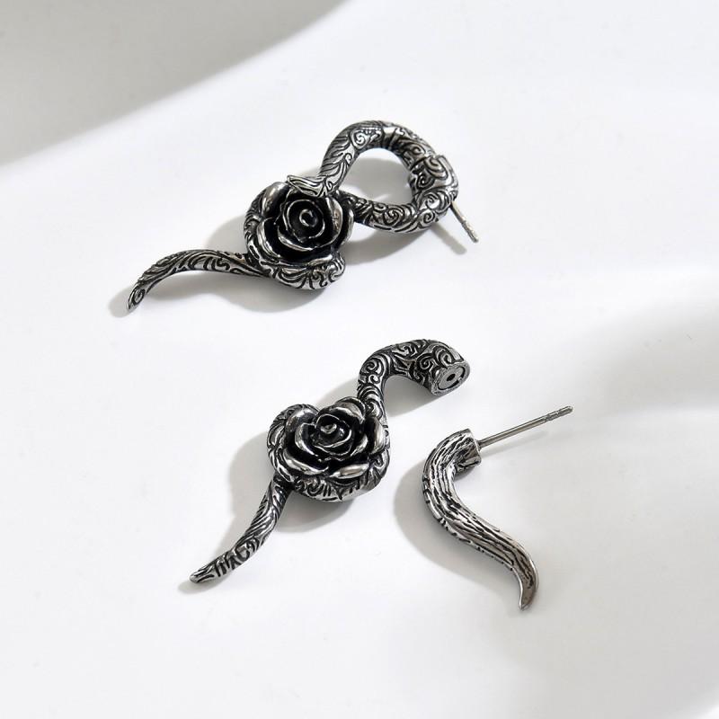 Rose Snake Shaped Earrings Retro Vintage Niche Design Punk Style Personality Trend Exaggerated Wrapping