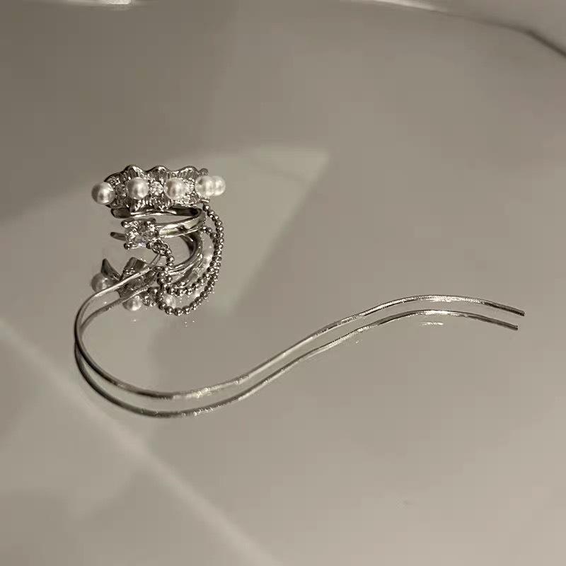 French Luxe Pearl Tassel Ear Cuff: Elegant Non-Piercing Clip-On Earrings