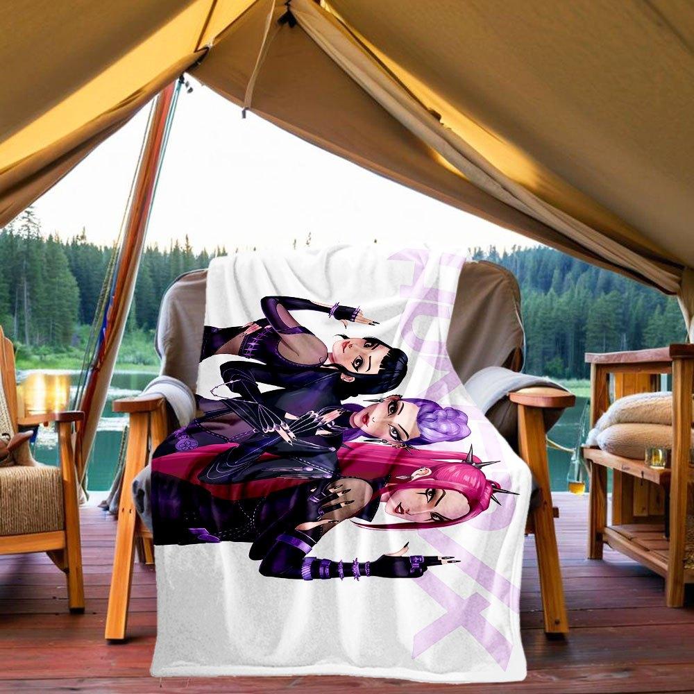 

Vivid Anime Girls Poster: Cool Purple Hair Designs Blanket Lightweight Flannel Throw Blanket for Sofa, Bed, Travel, Camping, Livingroom, Of 130x150cm