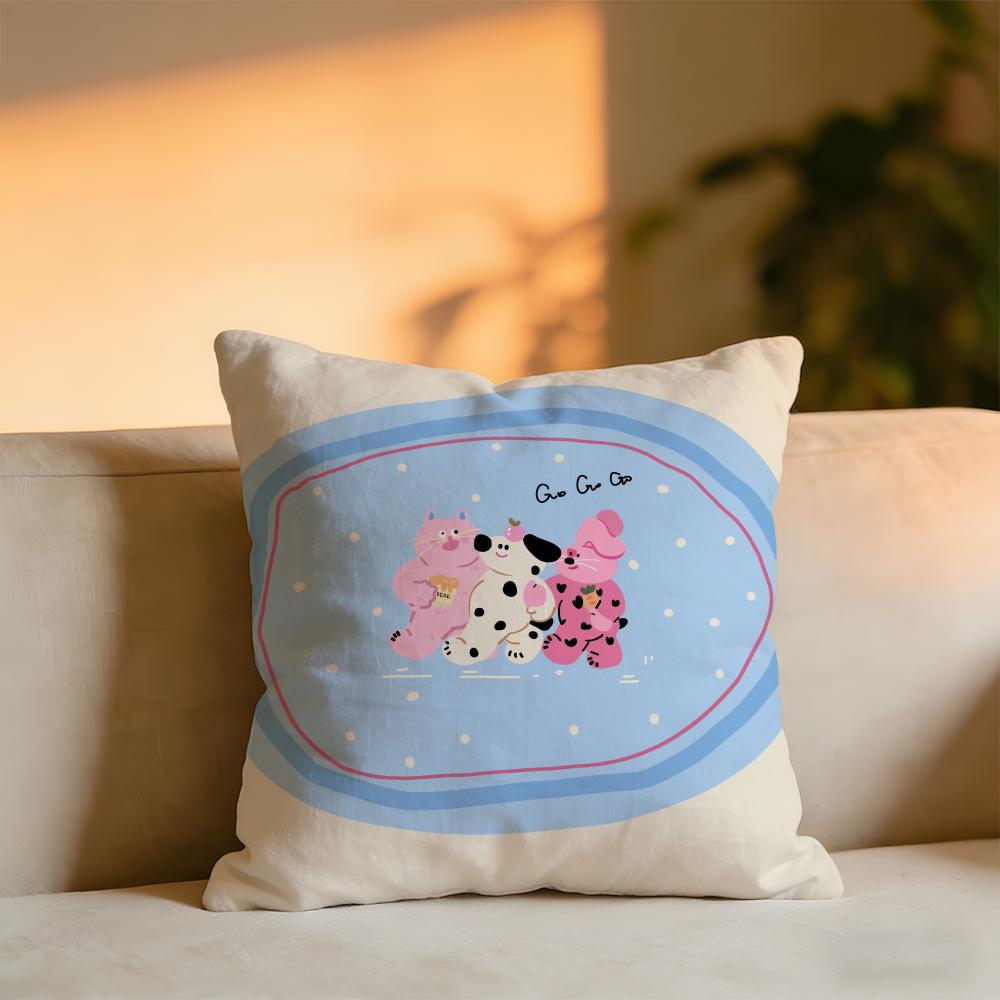 

Cute Animals On An Outing Cushion Cover Cozy Velvet Throw PillowSoft Warm Cushion For Sofa Bed 30x30 cm