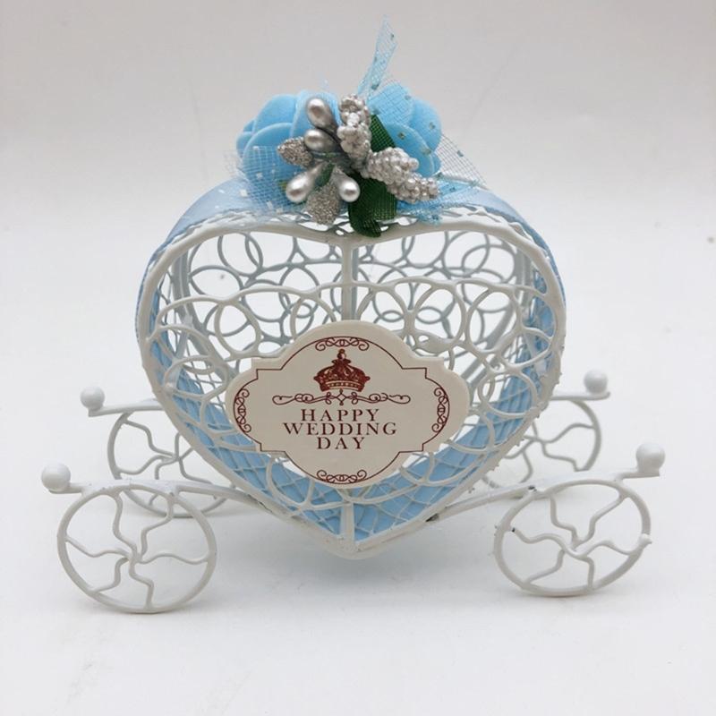 Metal Candy Boxes for Wedding Party Decorations Gift Bags with Ribbons Flower Souvenirs Gift for Guests Carriage Style
